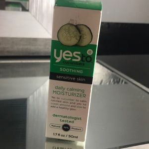 yes to cucumbers daily calming moisturizer